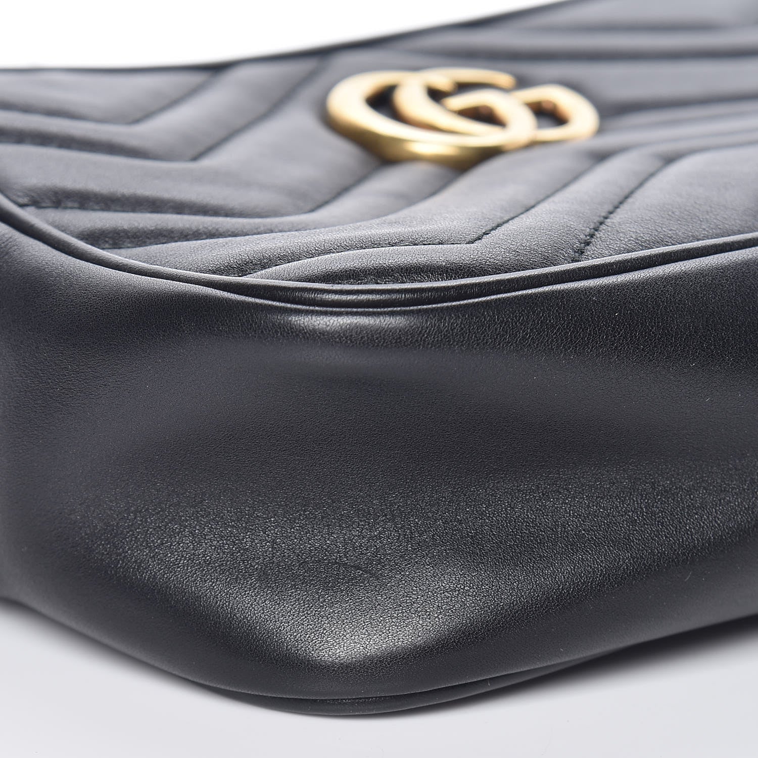 Gucci Calfskin Matelasse Mini GG Marmont Wrist Wallet Black 5 of 9