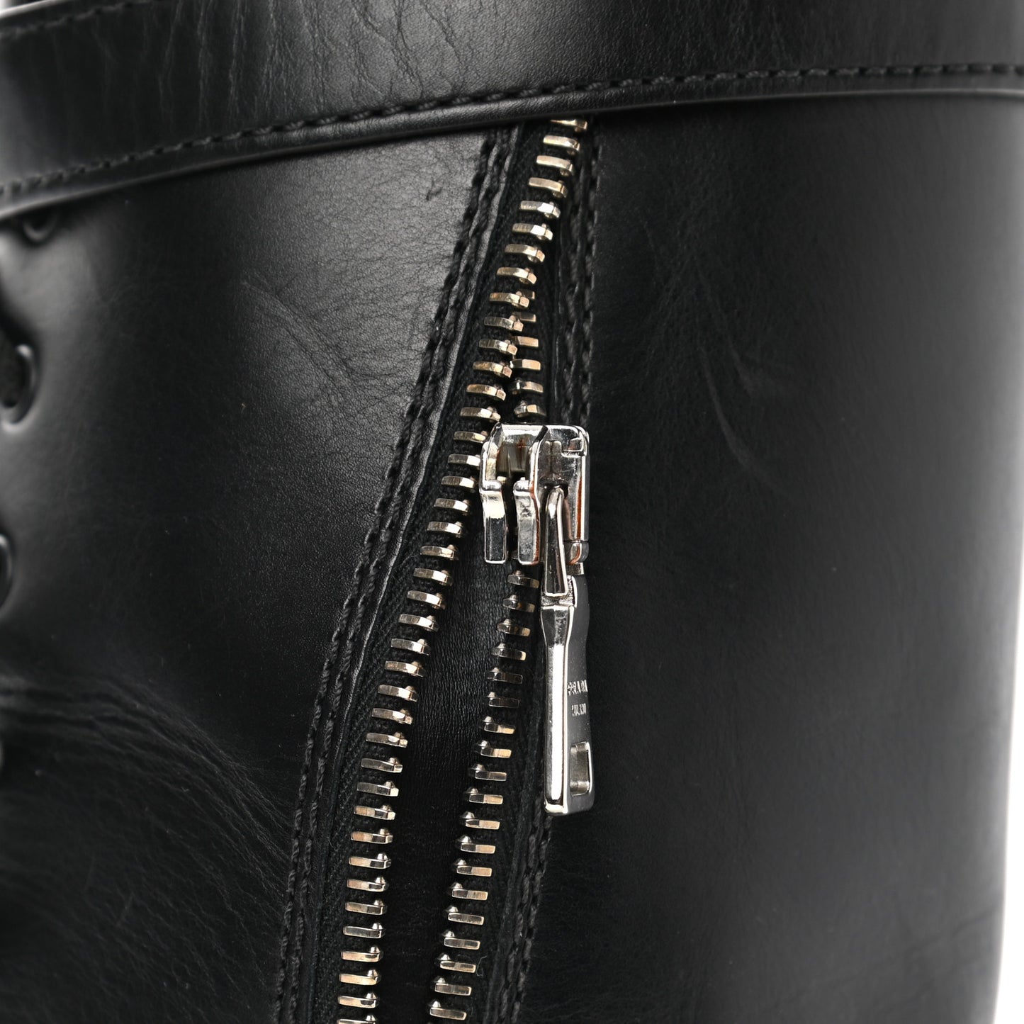 Vitello Lux Nylon Metal Triangle Logo Monolith Pouch Pocket 55mm Tall Combat Boots 41 Black