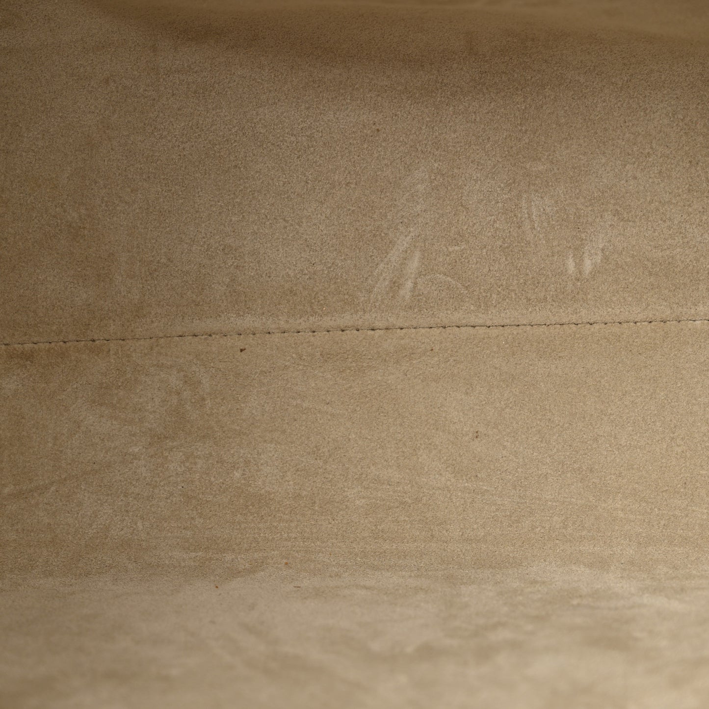 Grained Calfskin Low Key Cabas MM Clay