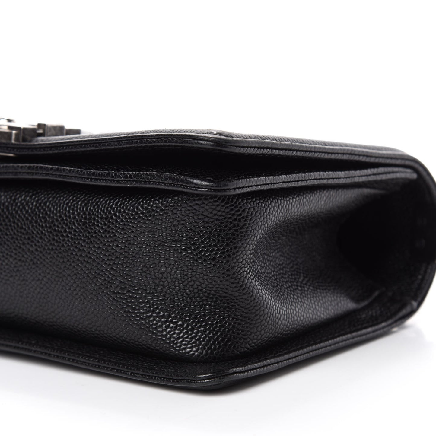 Caviar Quilted Medium Boy Flap Black