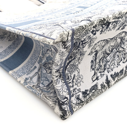 Christian Dior Gradient Canvas Embroidered Large Dioriviera Toile De Jouy Book Tote Blue 9 of 12