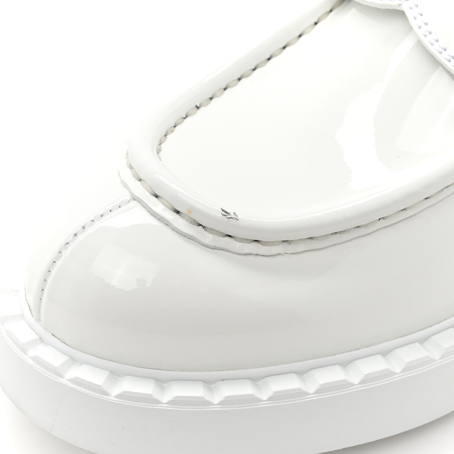 Vernice Triangle 50mm Loafers 38.5 White