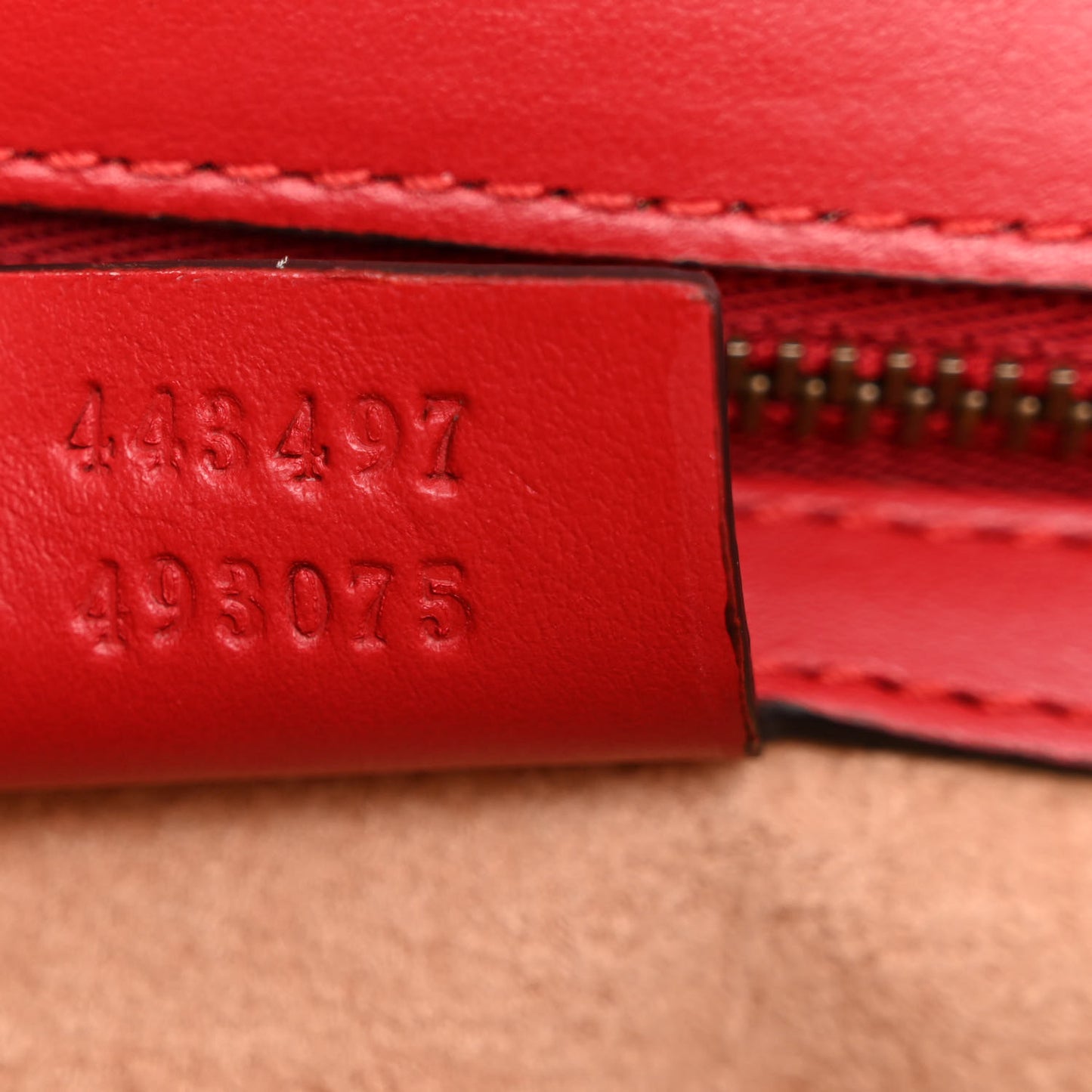 Calfskin Matelasse Small GG Marmont Shoulder Bag Hibiscus Red