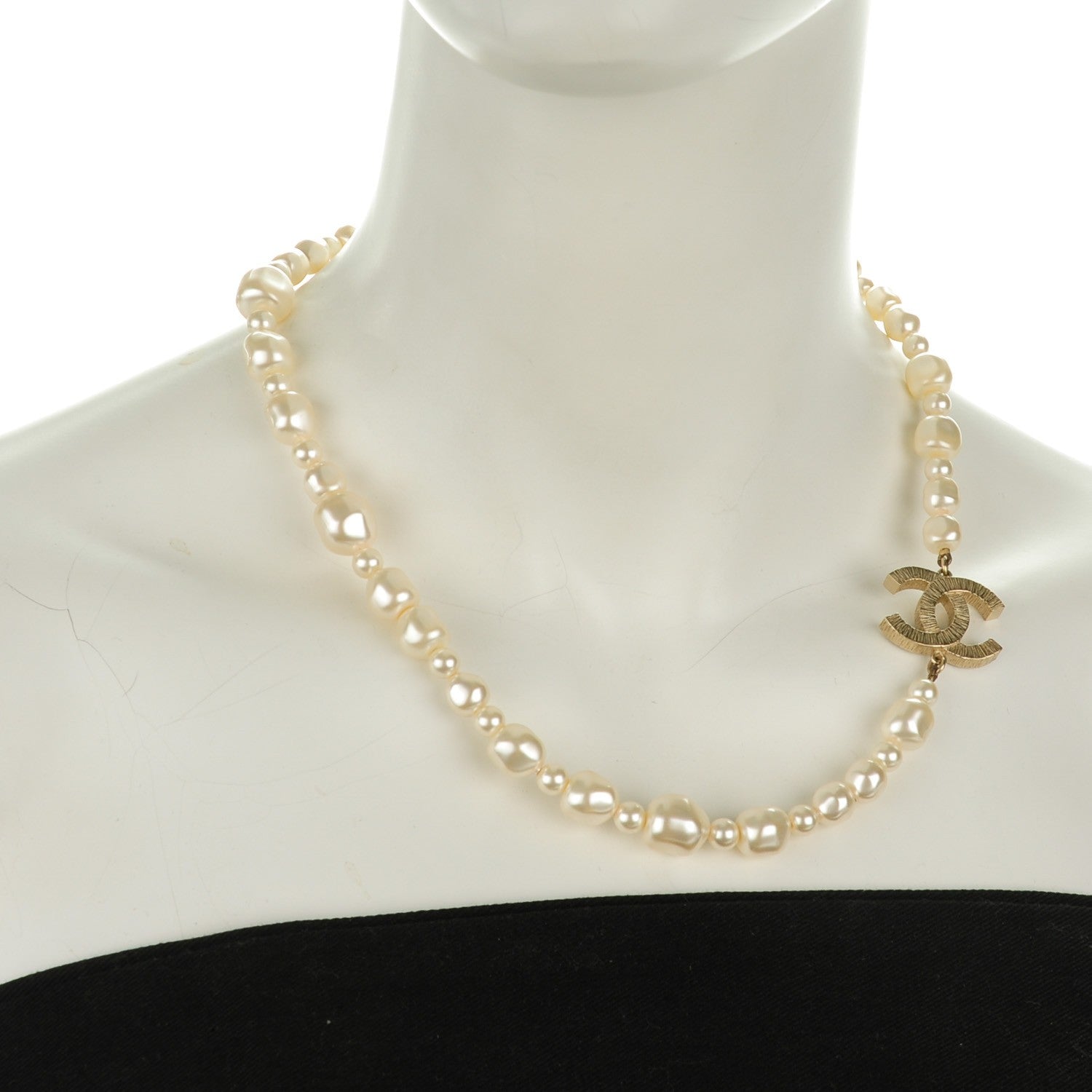 Chanel Irregular Pearl CC Short Necklace Gold 2 of 5