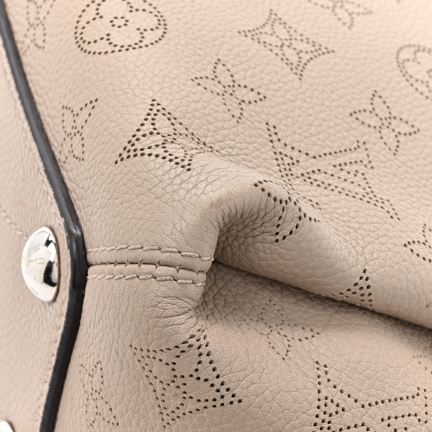 Louis Vuitton Mahina Babylone Chain BB Galet 14 of 14