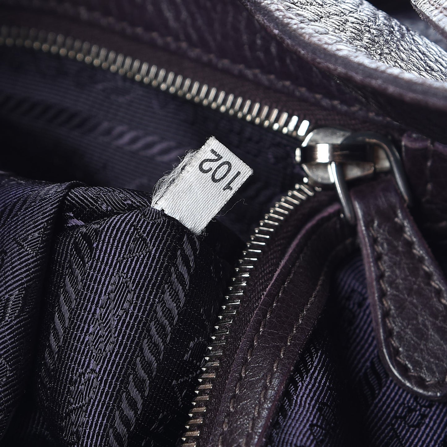 Vitello Daino Tote Purple