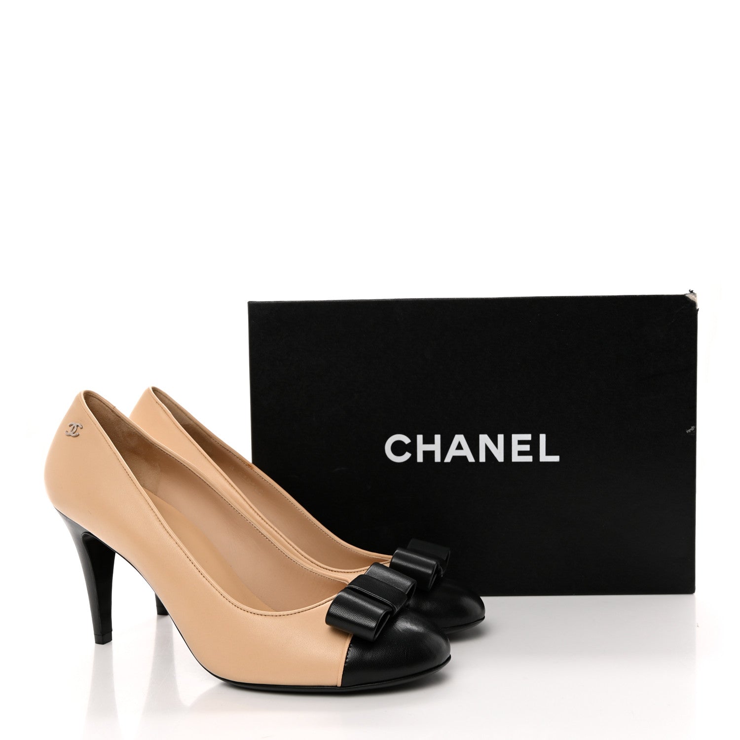 Chanel Lambskin Cap Toe Bow Pumps 40 Beige Black 14 of 14