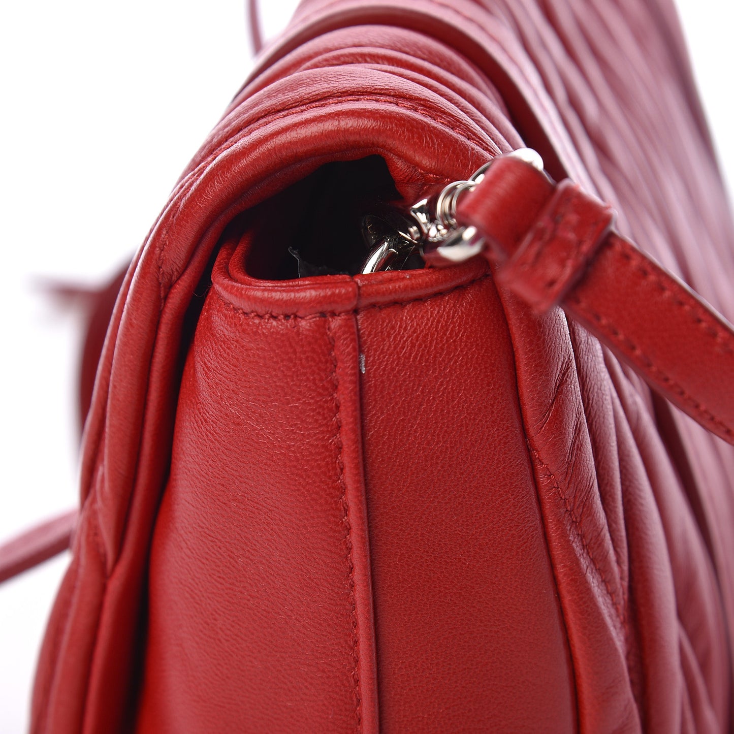 Nappa Matelasse Messenger Fuoco