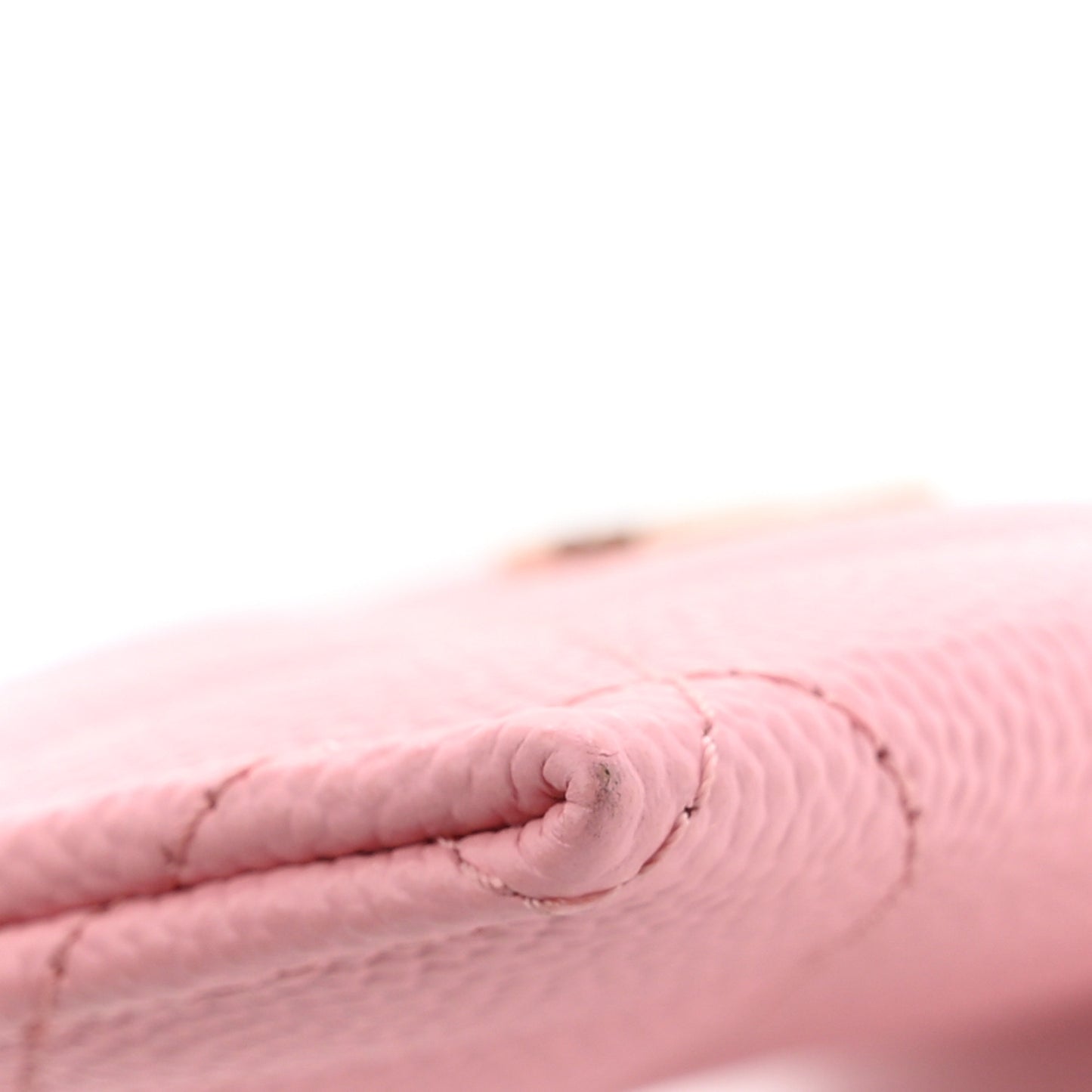 Caviar Quilted Card Holder Pink