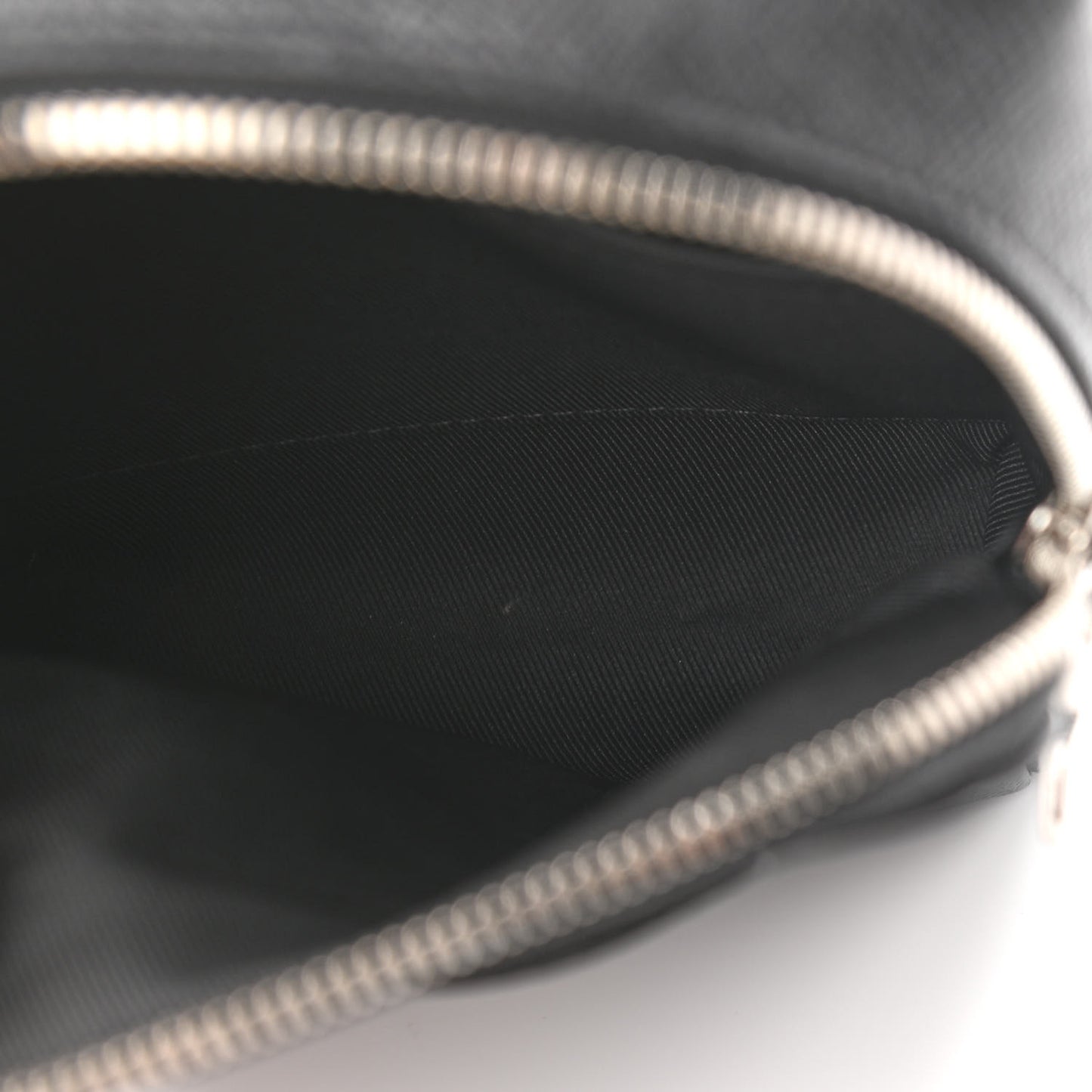Taigarama Outdoor Slingbag Black