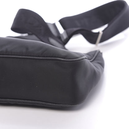 Prada Nylon Re-Edition 2005 Shoulder Bag Black 10 of 13