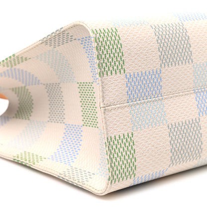 Louis Vuitton Damier Giant Onthego MM Pistachio 7 of 8