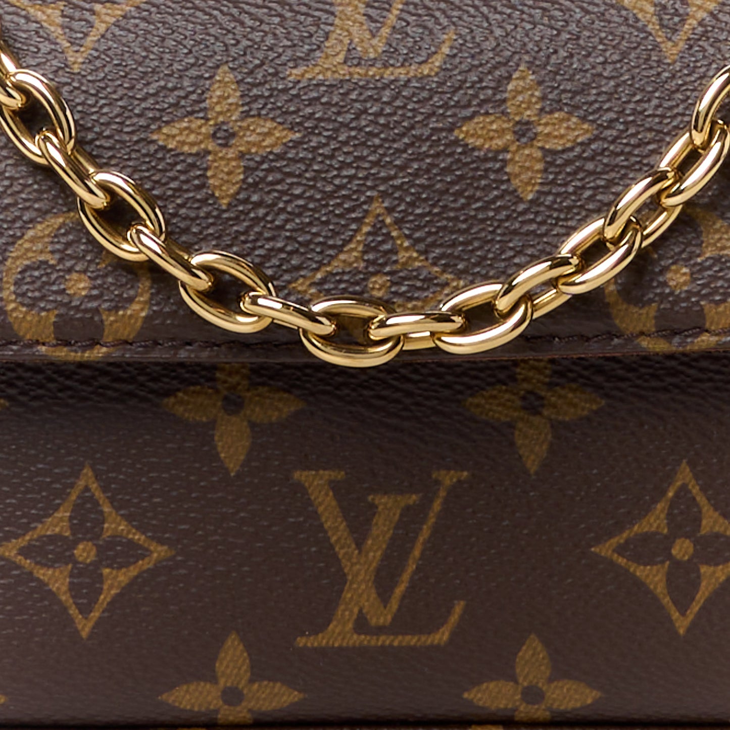 Monogram Ivy Wallet On Chain