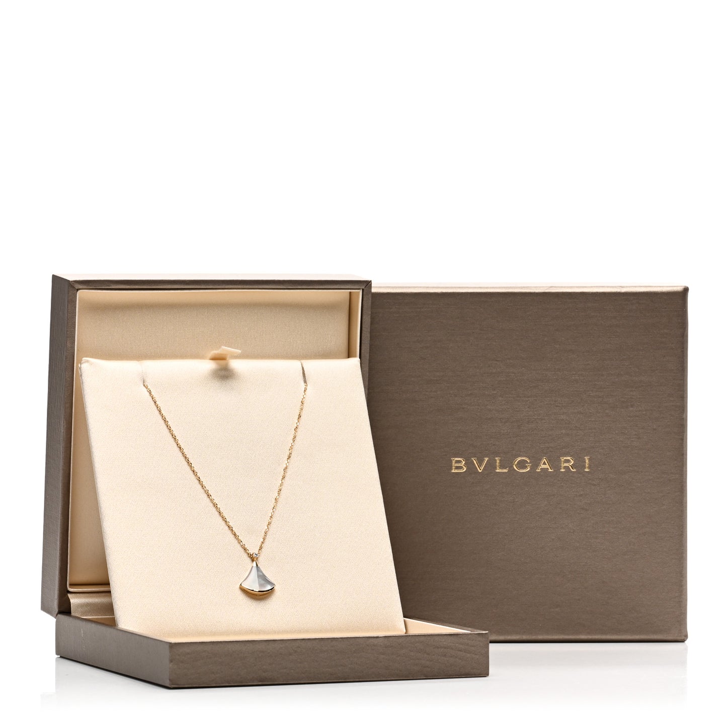 18K Yellow Gold Diamond Mother of Pearl Small Divas' Dream Pendant Necklace