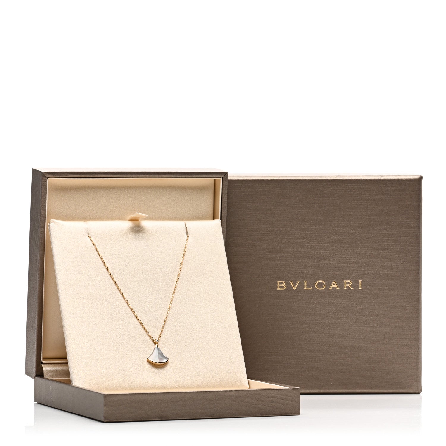 Bulgari 18K Yellow Gold Diamond Mother of Pearl Small Divas' Dream Pendant Necklace 5 of 5