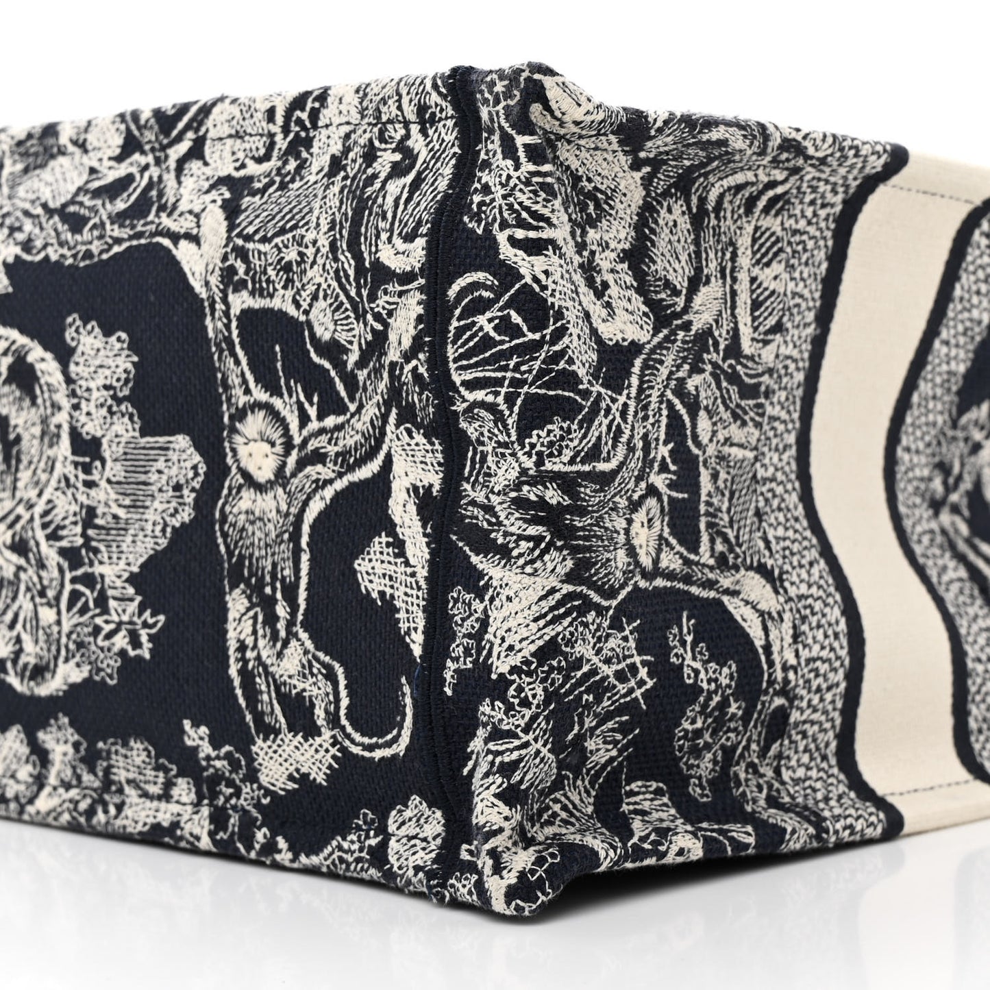Canvas Embroidered Medium Dioriviera Toile De Jouy Reverse Book Tote Blue