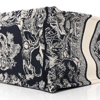 Christian Dior Canvas Embroidered Medium Dioriviera Toile De Jouy Reverse Book Tote Blue 10 of 11