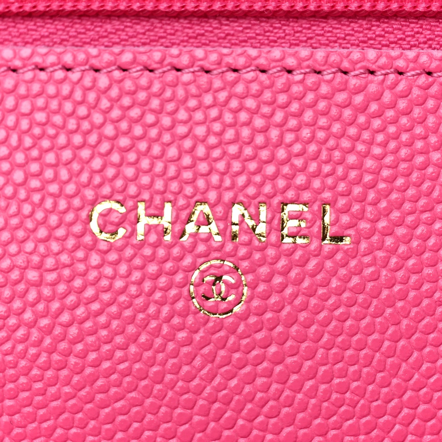 Caviar Quilted Wallet On Chain WOC Fuchsia