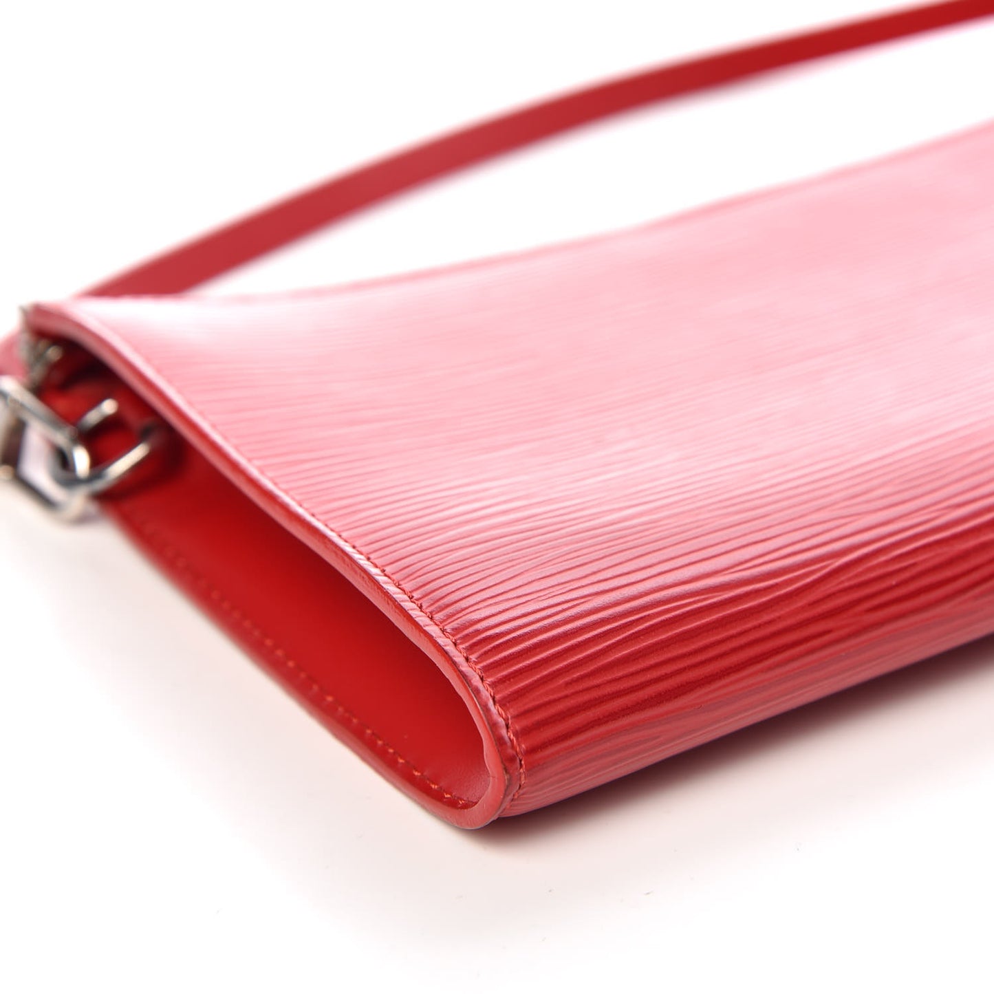 Epi Pochette Accessories 24 Castillan Red
