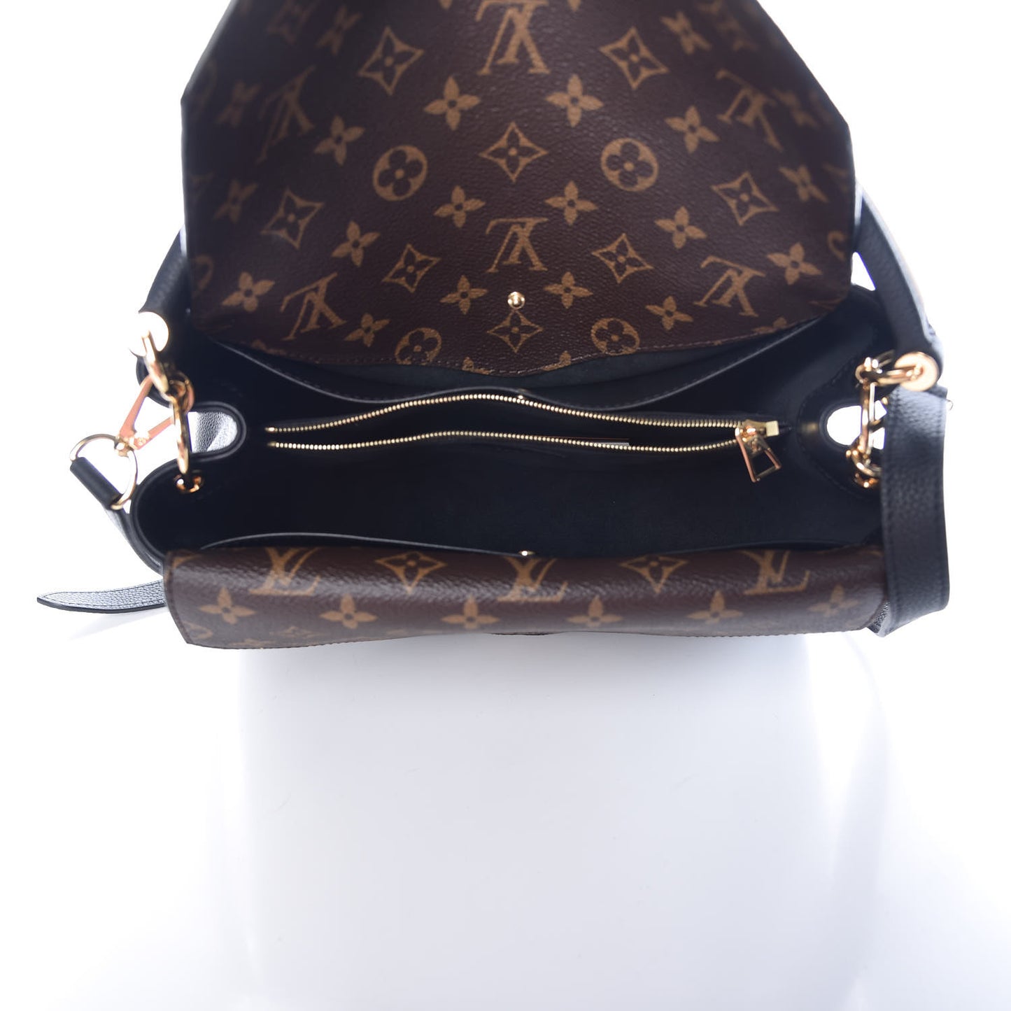 Monogram Double V Black