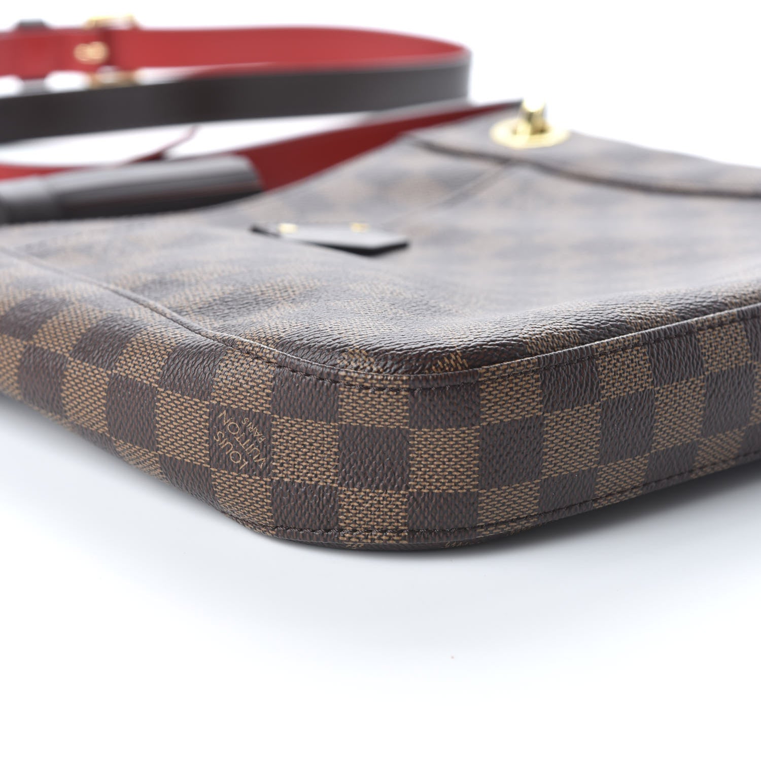 Louis Vuitton Damier Ebene South Bank Besace 6 of 10
