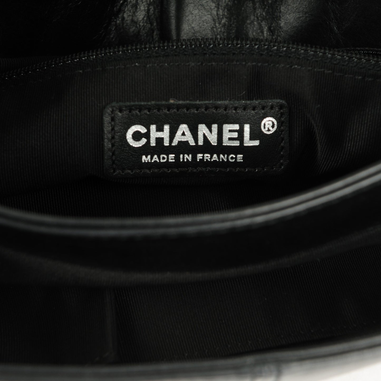 Shiny Lambskin Quilted Medium Trianon Messenger Flap Black