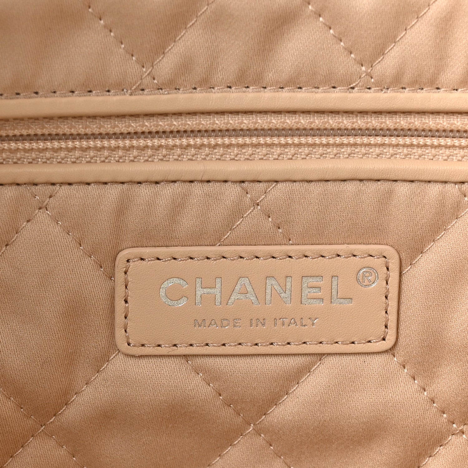 Chanel Shiny Calfskin Quilted Small Chanel 22 White Black 7 of 11