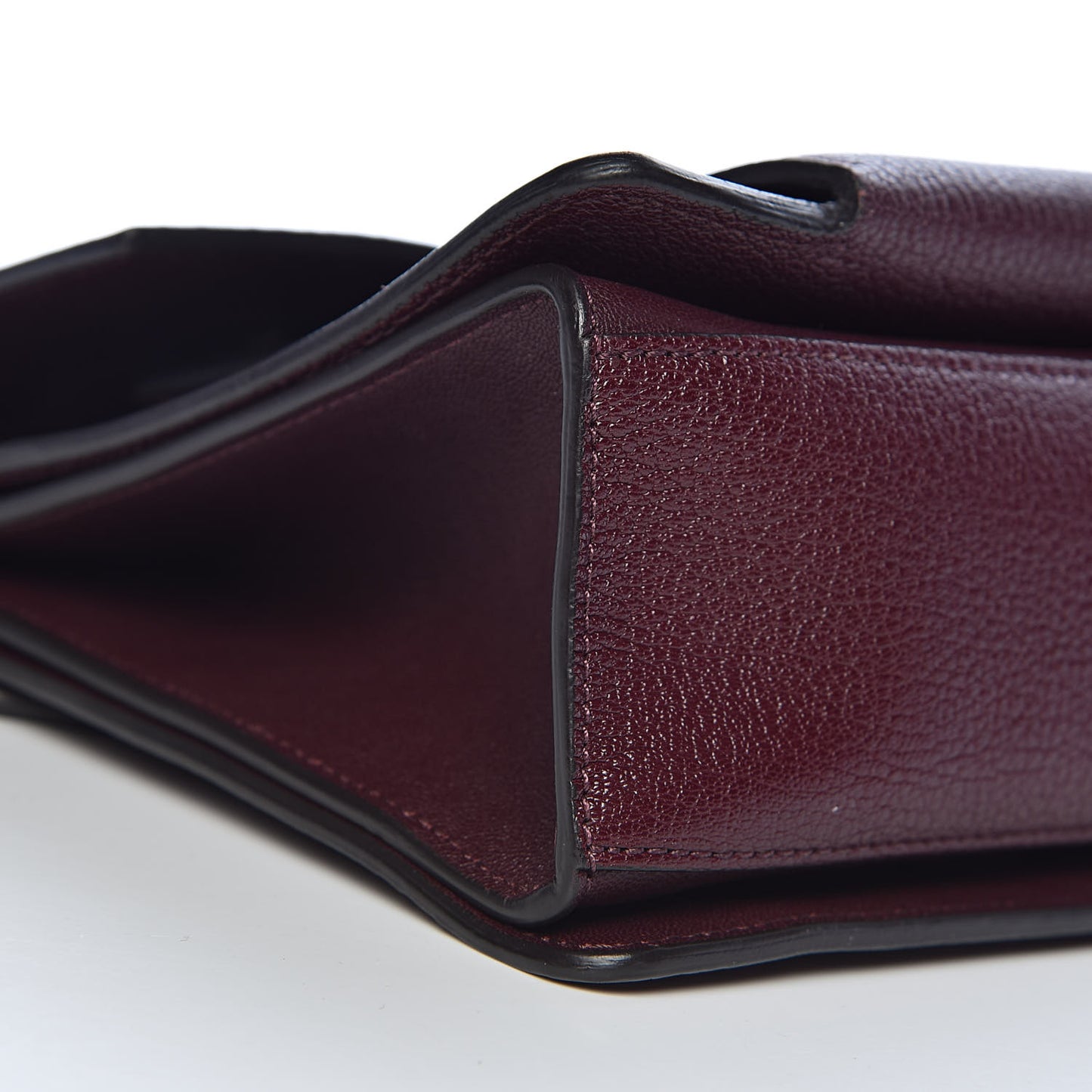 Goatskin Medium GV3 Shoulder Bag Aubergine