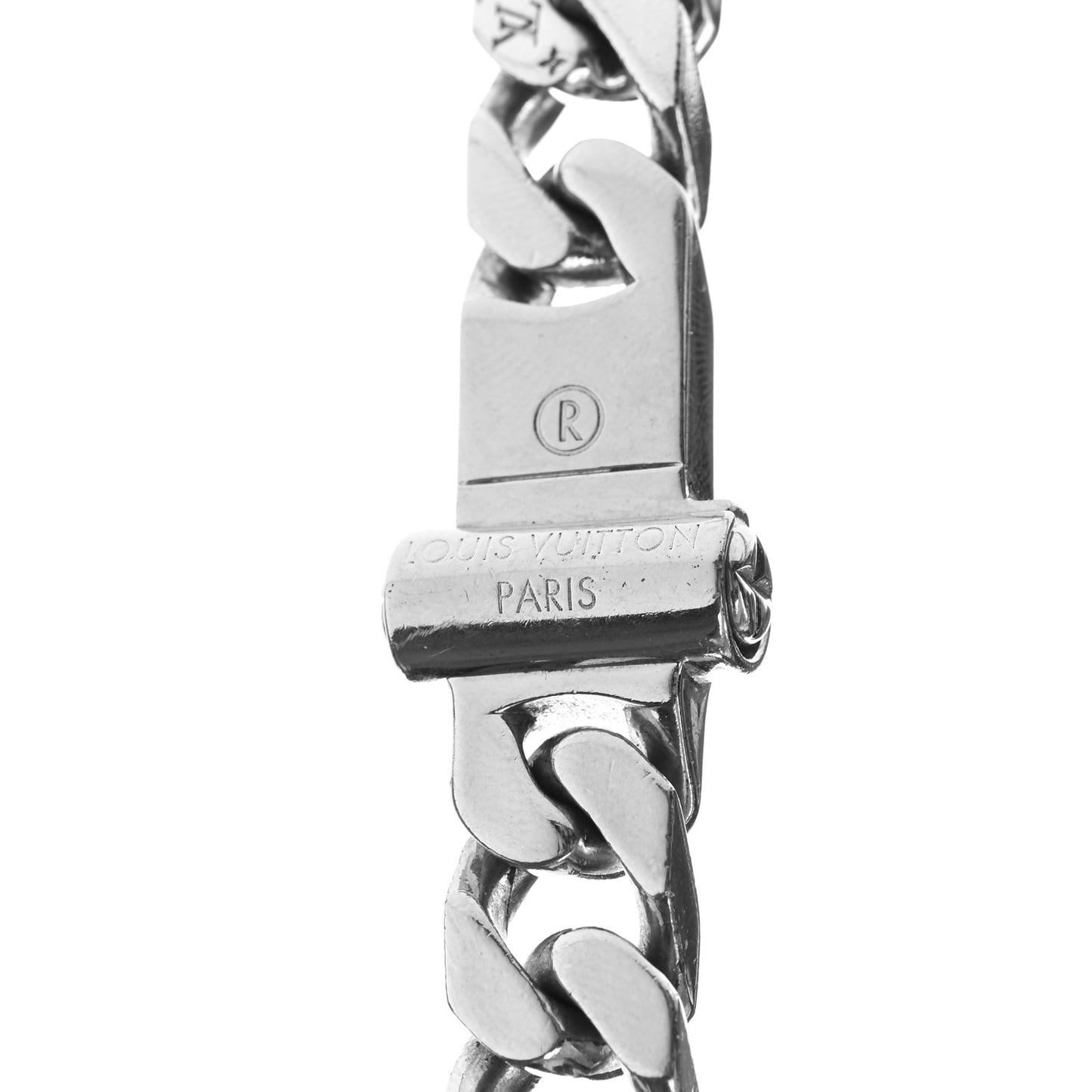 Metal Monogram Etched LV Chain Links Necklace Silver