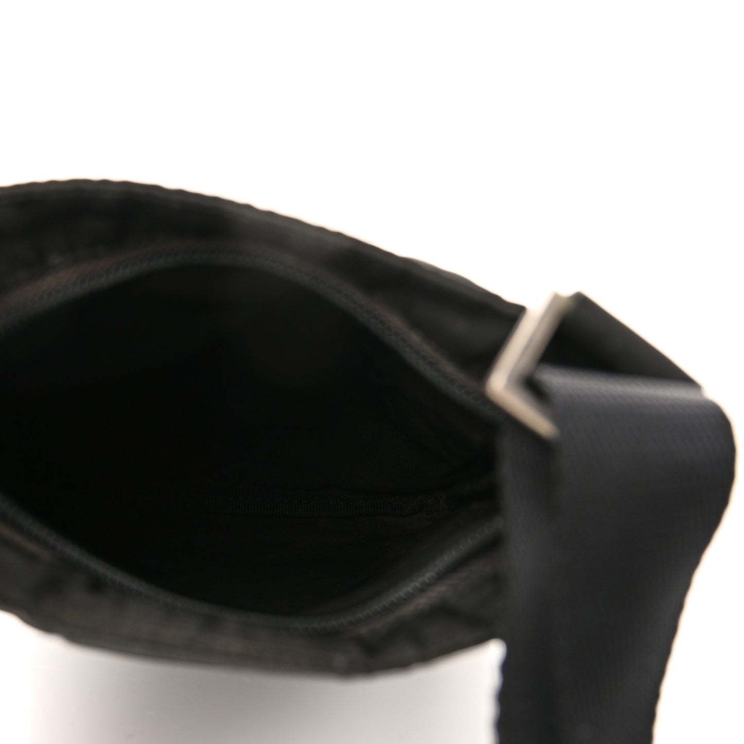 Nylon Flat Messenger Bag Black