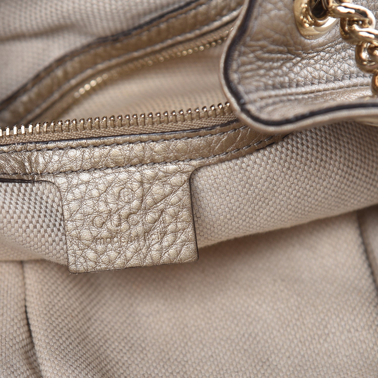 Gucci Metallic Pebbled Calfskin Medium Soho Chain Shoulder Bag Golden Beige 6 of 10
