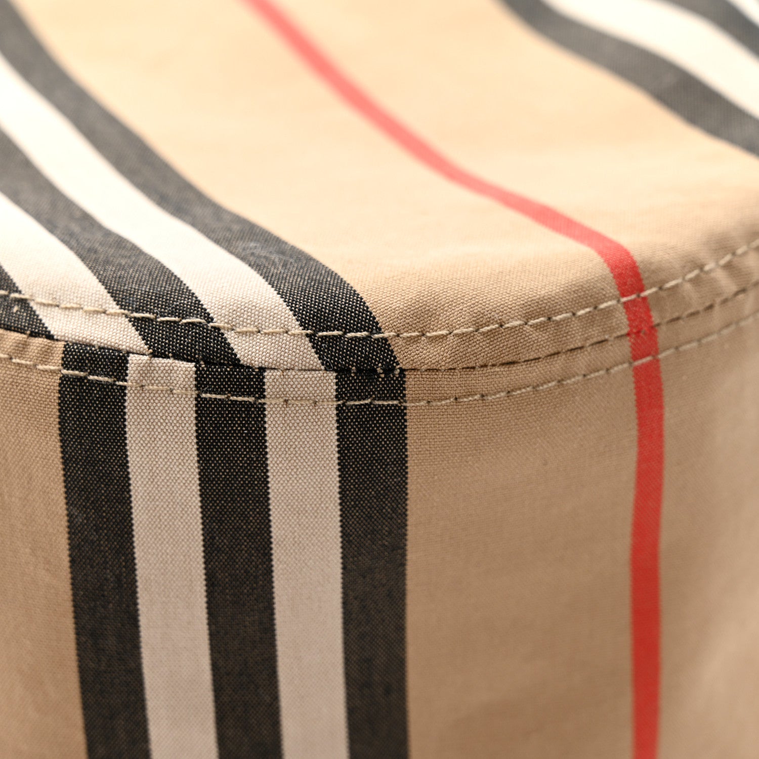 Burberry Technical Cotton Reversible Icon Stripe Bucket Hat L Archive Beige 11 of 11