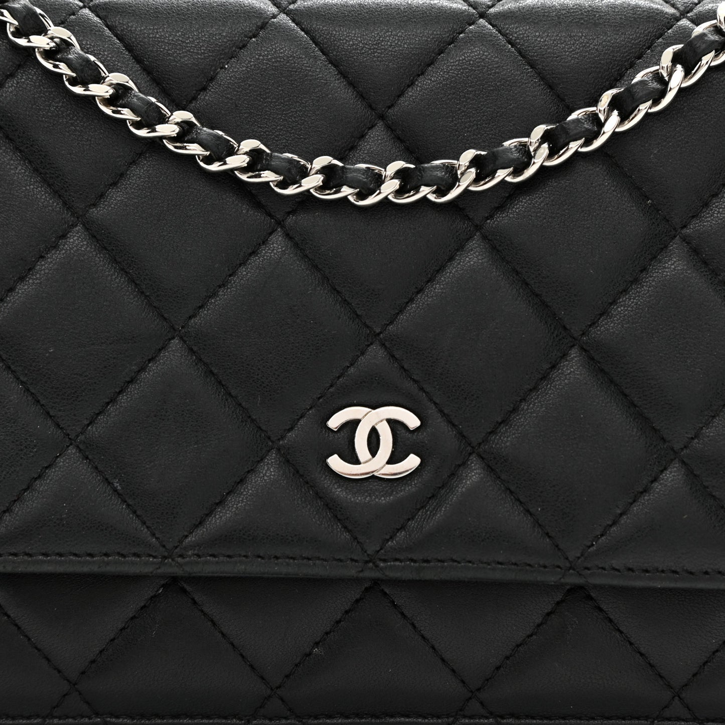 Lambskin Quilted Wallet On Chain WOC Black