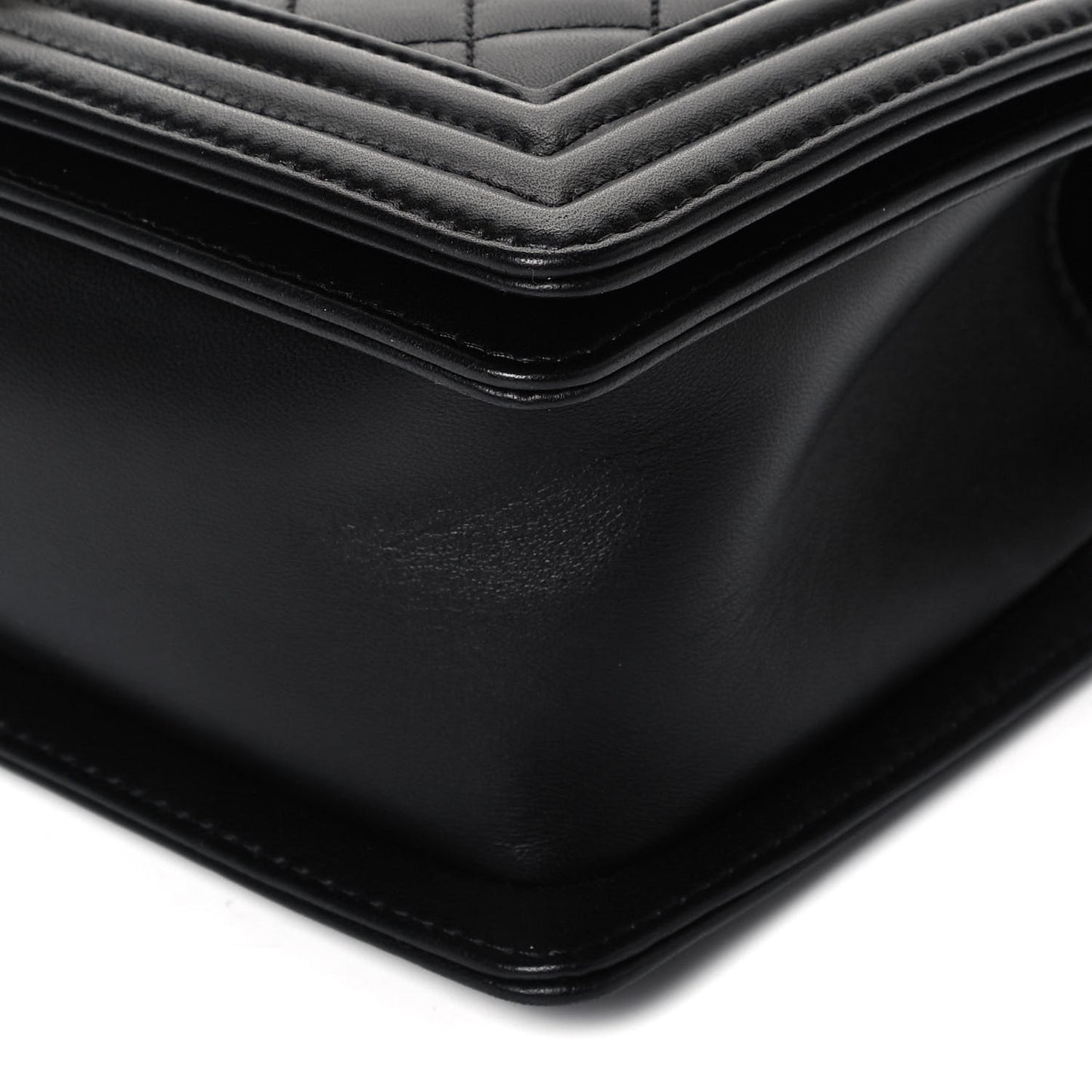 Lambskin Quilted Medium Boy Flap Black