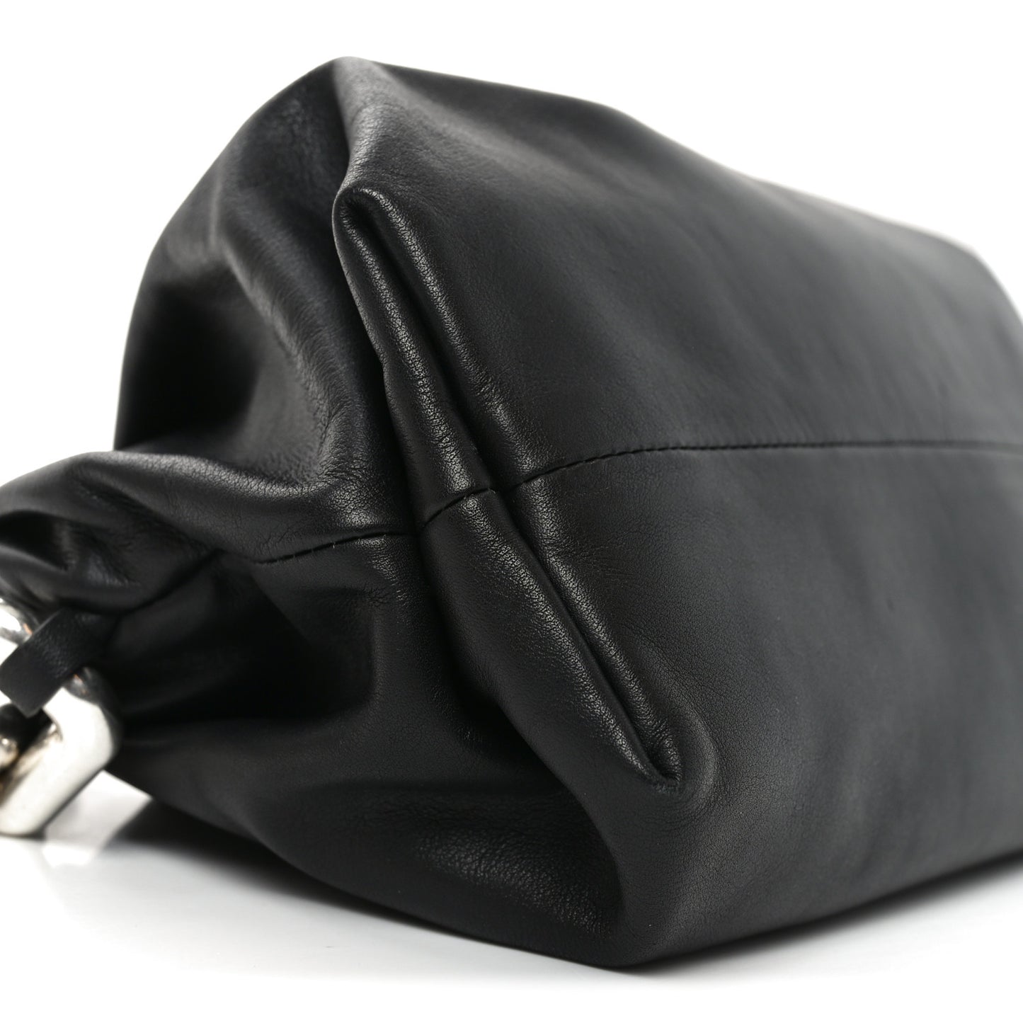 Calfskin The Pouch Chain Black