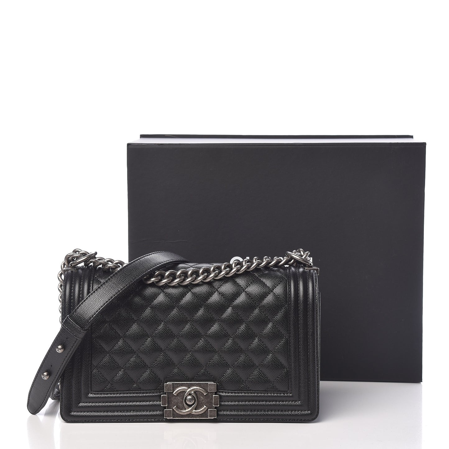 Caviar Quilted Medium Boy Flap Black
