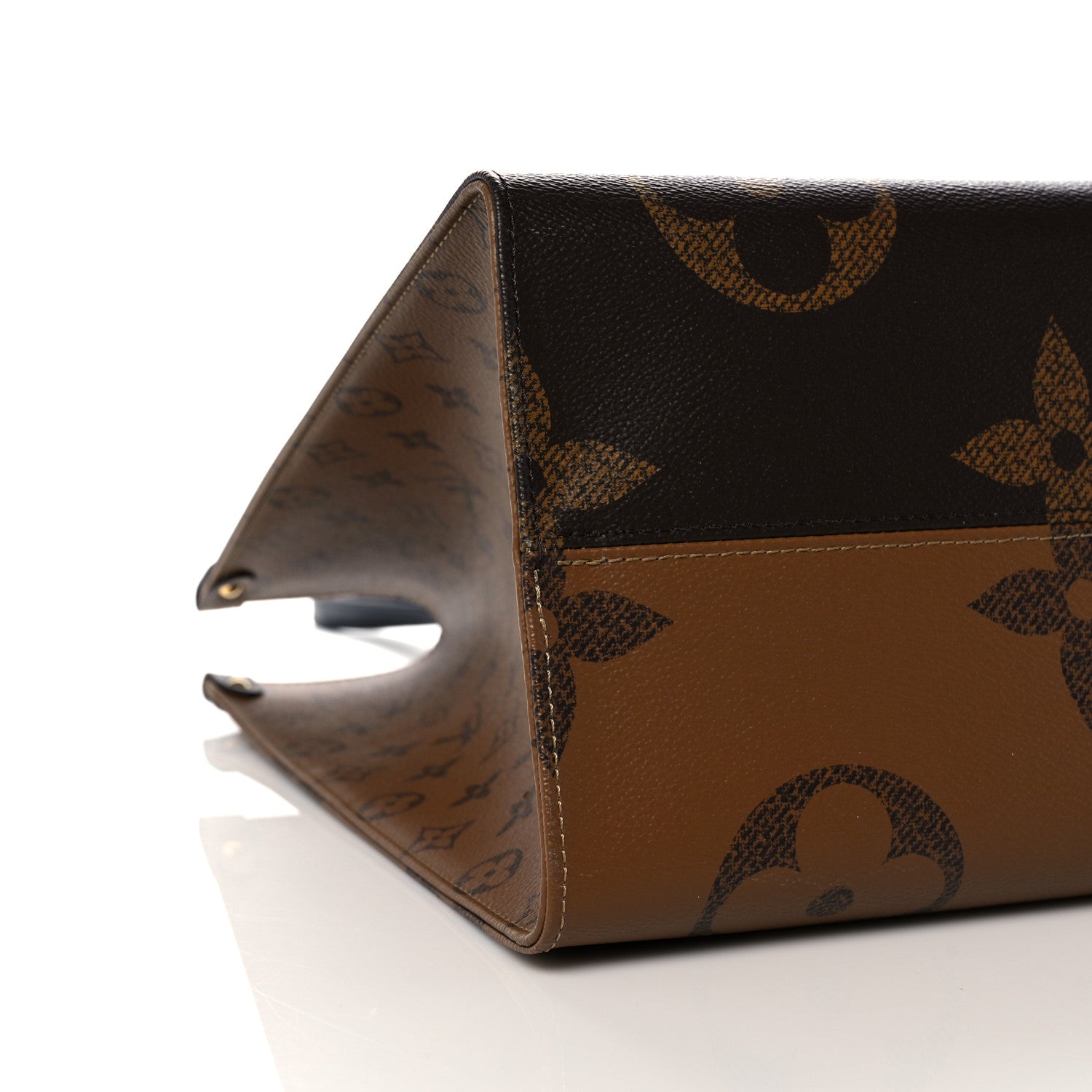 Louis Vuitton Reverse Monogram Giant Onthego GM 9 of 12
