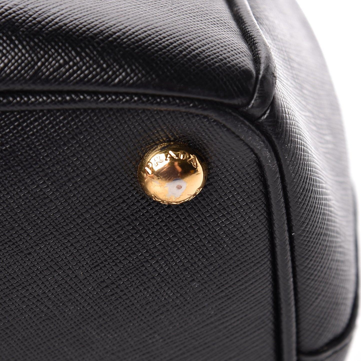 Saffiano Medium Galleria Double Zip Tote Black