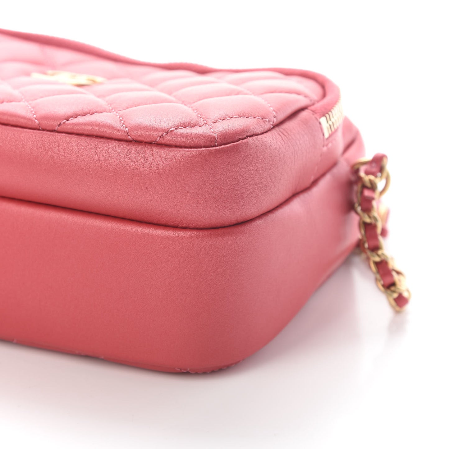 Calfskin Quilted Day Trips Camera Case Pink