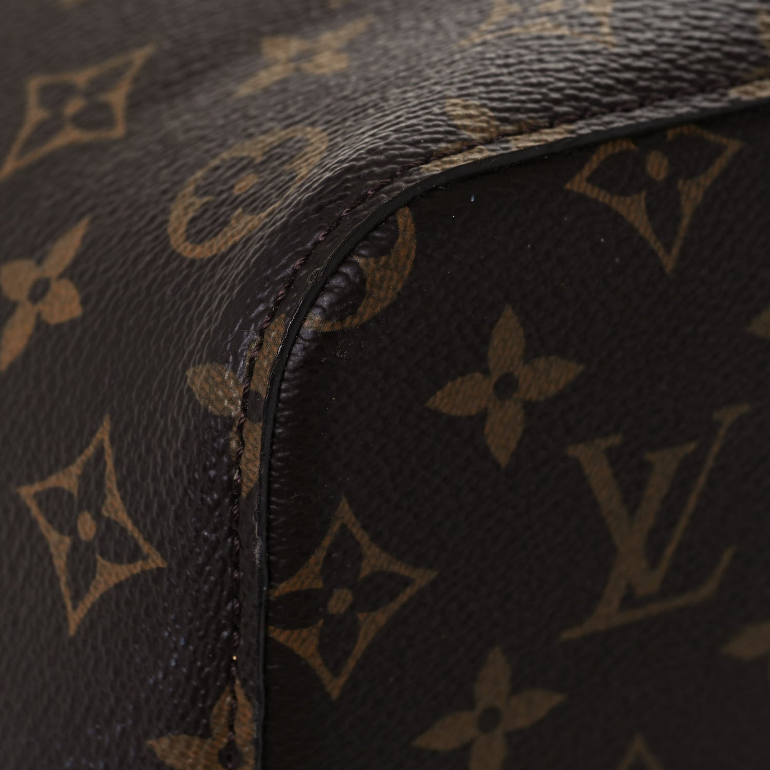 Louis Vuitton Monogram Neonoe MM Safran 11 of 13
