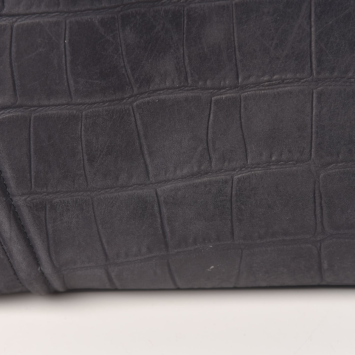 Crocodile Embossed Nubuck Medium Phantom Luggage Navy Blue