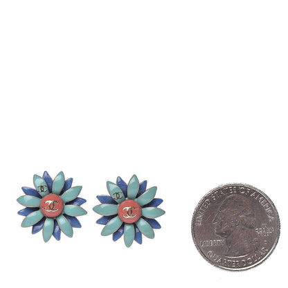 Chanel Enamel CC Flower Earrings Green Gold 2 of 5