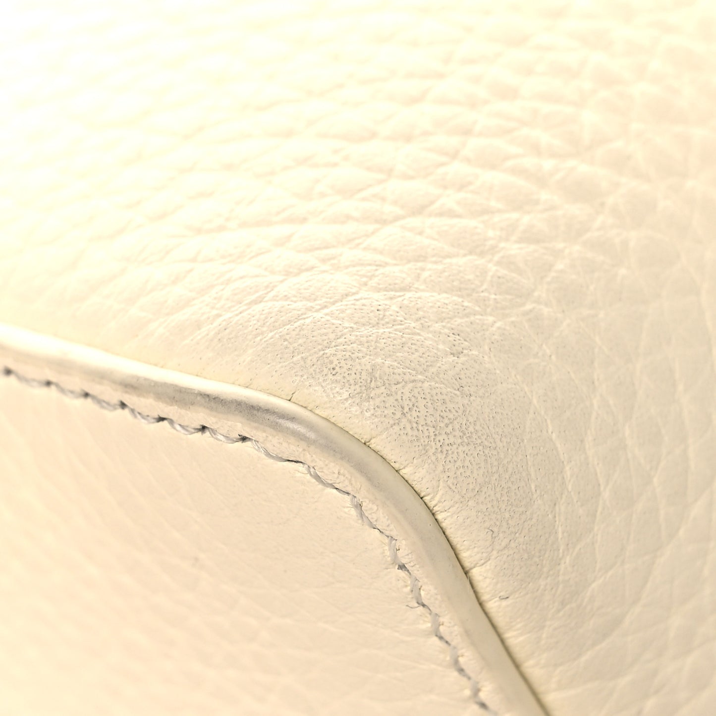 Tender Calfskin L19 Extra Pocket Pouch Whisper White