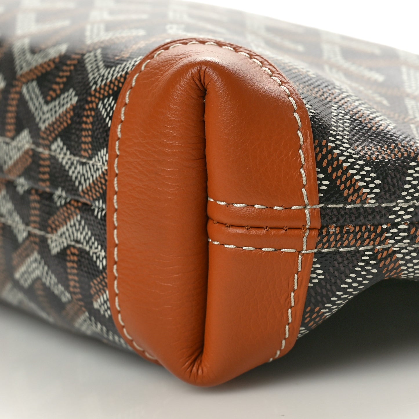 Goyardine Conti Pouch Black Gold