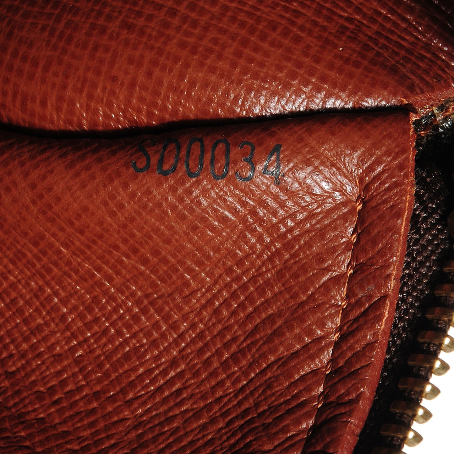Monogram Papillon 26