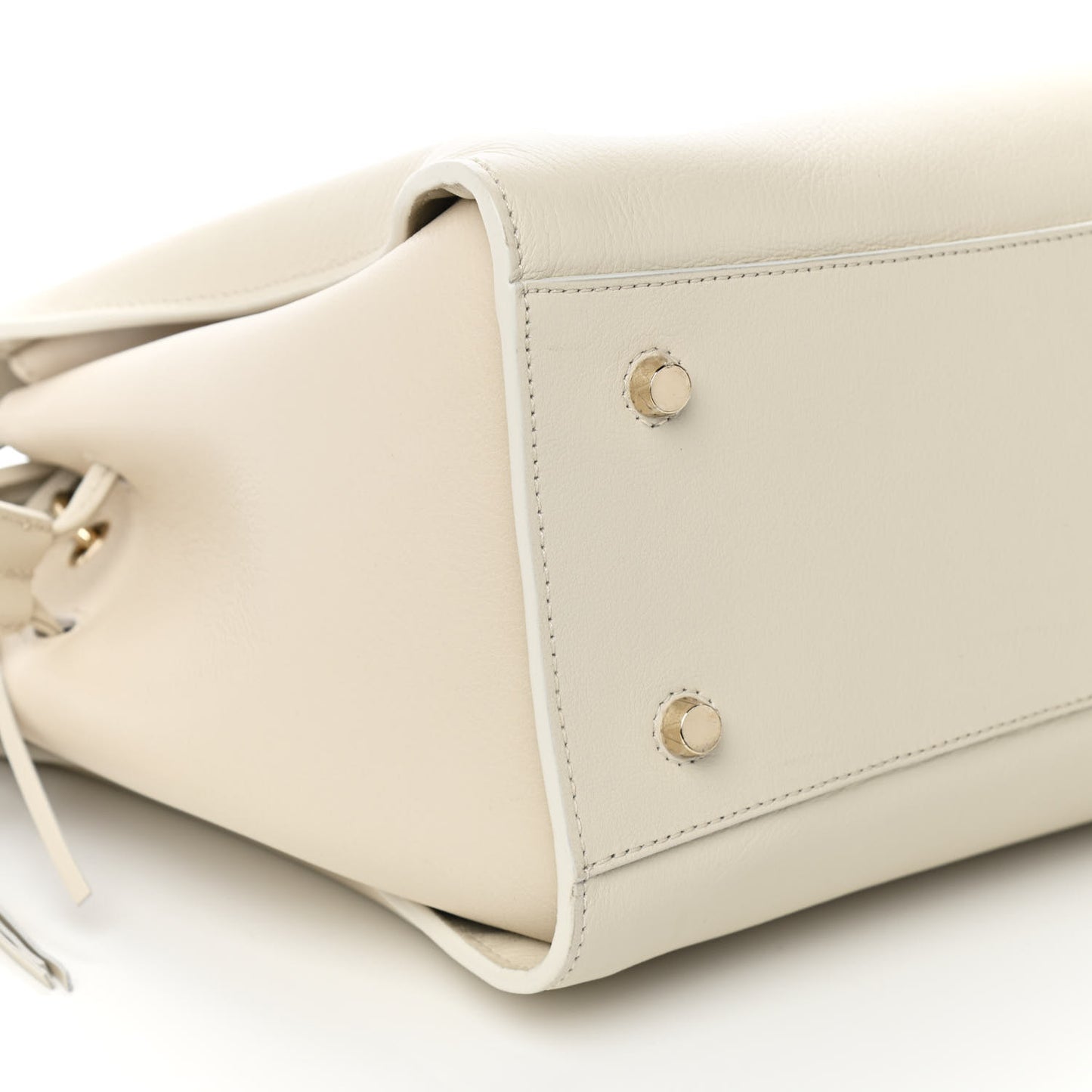 Heavy Grain Small Iris Tote Chalk