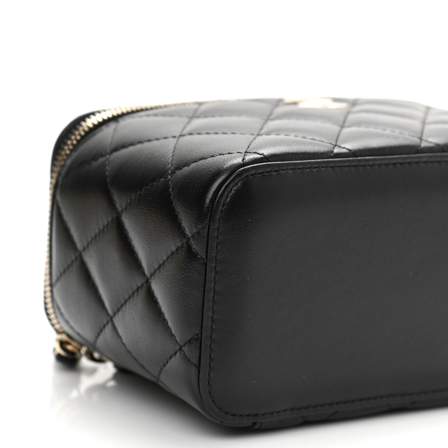 Lambskin Quilted Small Top Handle Vanity Case With Chain Black