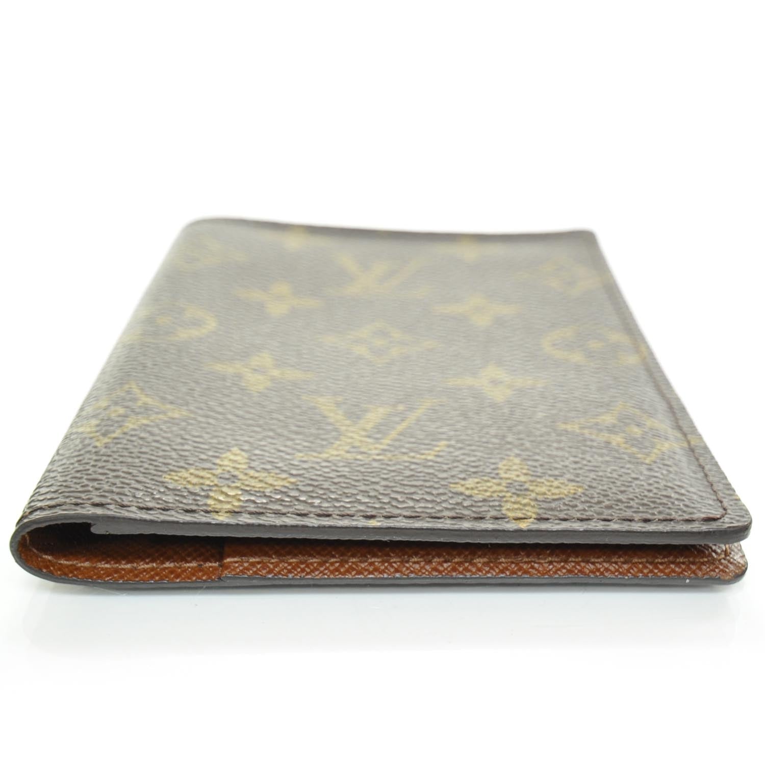 Louis Vuitton Monogram Passport Cover 4 of 7