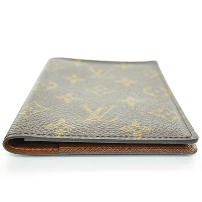 Louis Vuitton Monogram Passport Cover 4 of 7