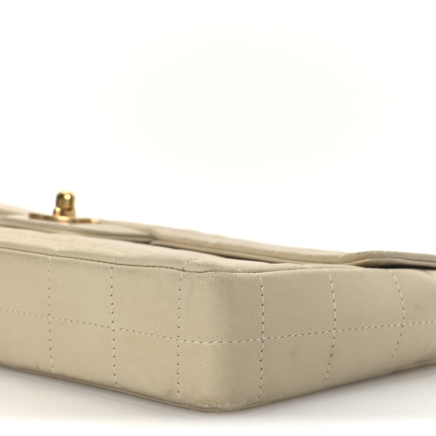 Chanel Lambskin East West Chocolate Bar Flap Ivory 10 of 16